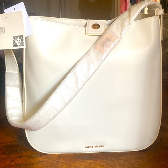 NWT Anne Klein handbag adjustable shoulder Hobo bag - Picture 3 of 16